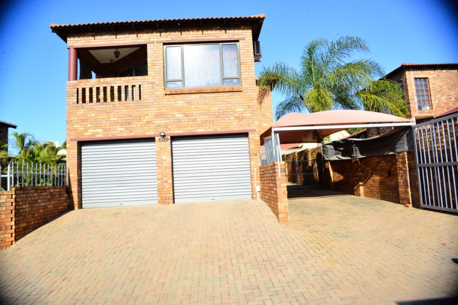 3 Bedroom Property for Sale in Safari Gardens North West